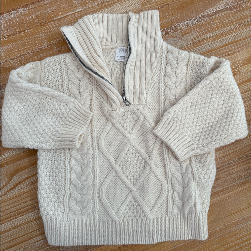 12-18mo Zara sweater 
Worn once, like new
Pretty cream color
